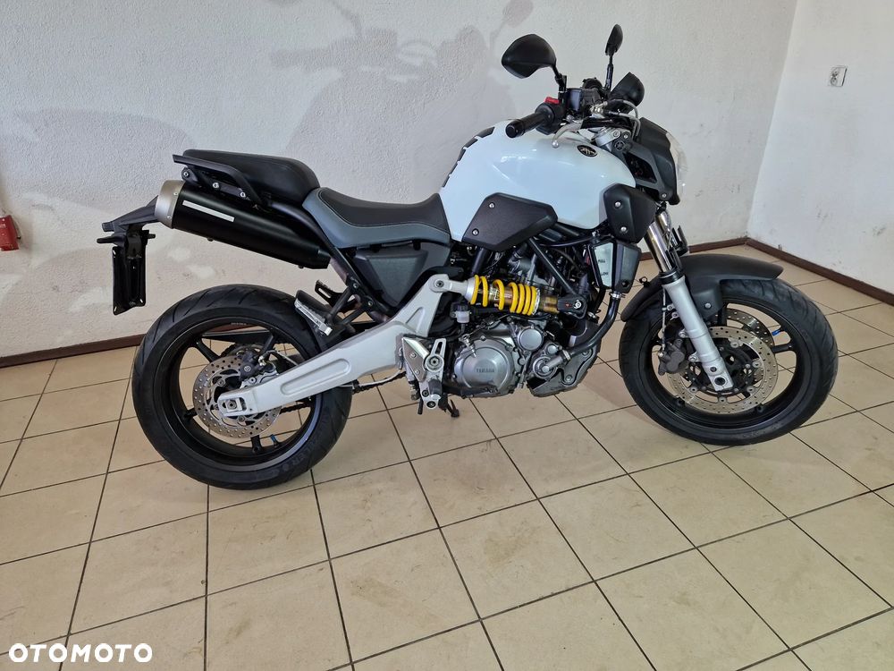 Yamaha MT - 3
