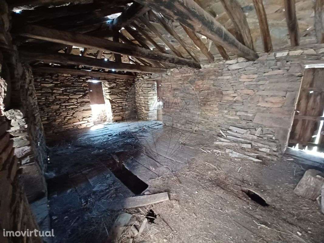 Moradia T2 para venda - Grande imagem: 5/9