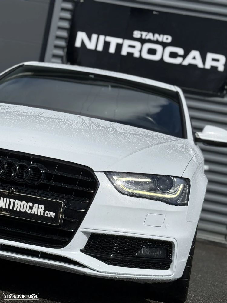 Audi A4 2.0 TDI Business Line S-line - 28