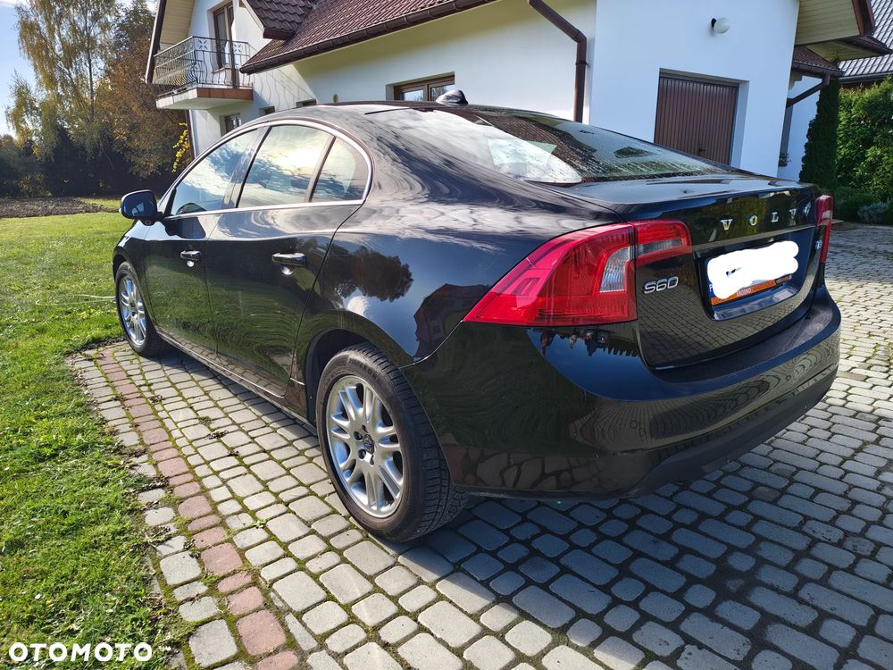 Volvo S60 2010 photo 5