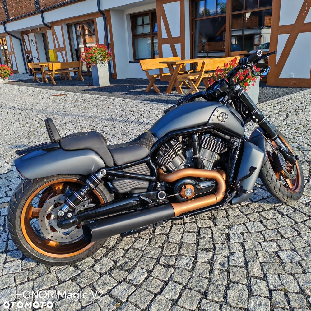 Harley-Davidson V-Rod Muscle - 1