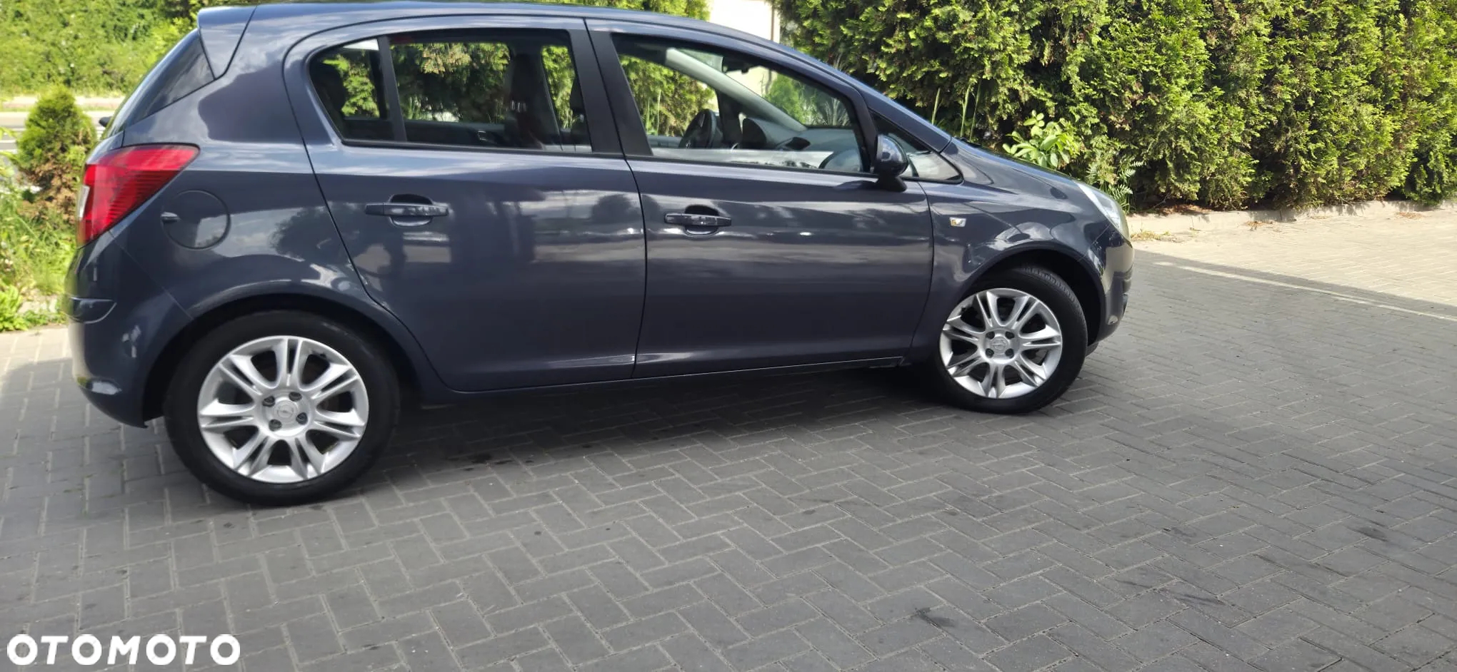 Opel Corsa 1.4 16V Cosmo - 18