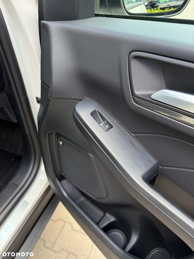 Ford Kuga 2.5 FHEV FWD Sound Edition eCVT - 28