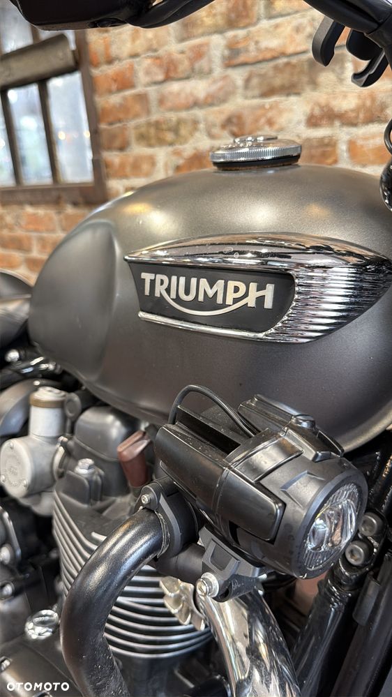 Triumph Speedmaster - 6