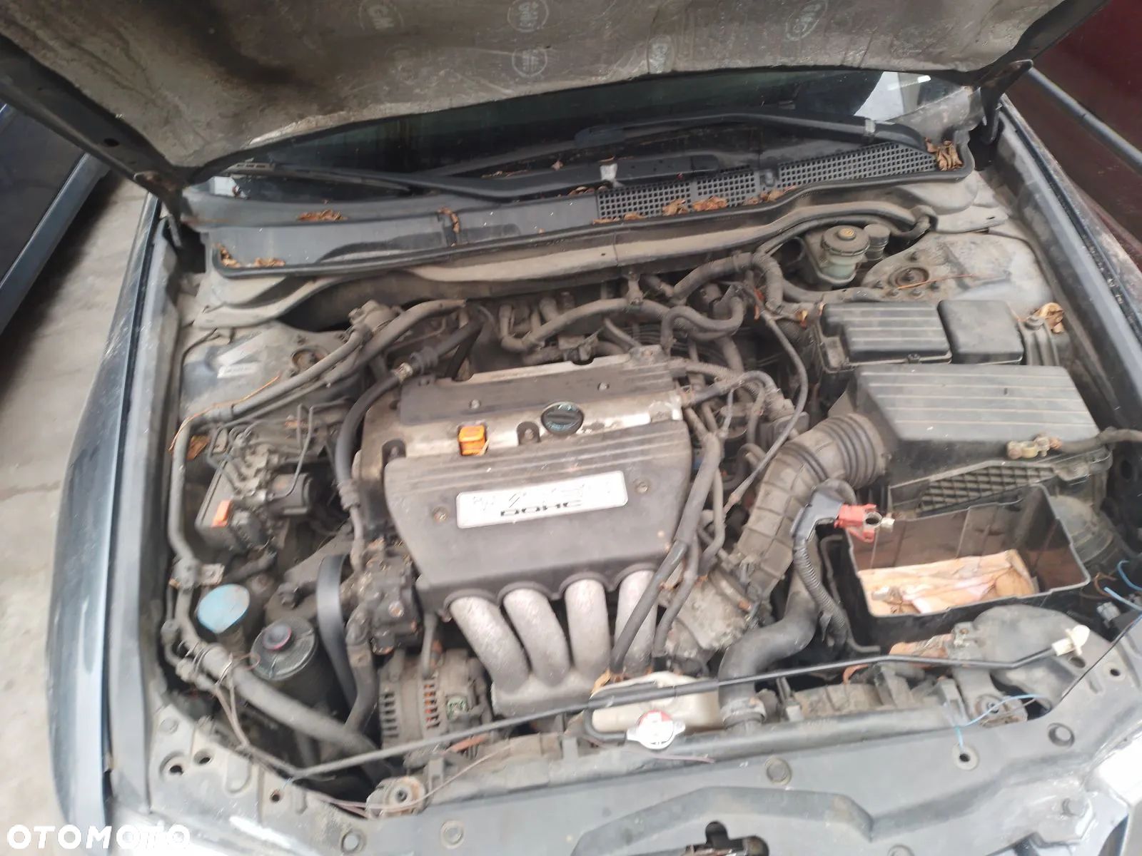 HONDA ACCORD 03-08 K20A6 NH658P PRZEPUSTNICA - 1
