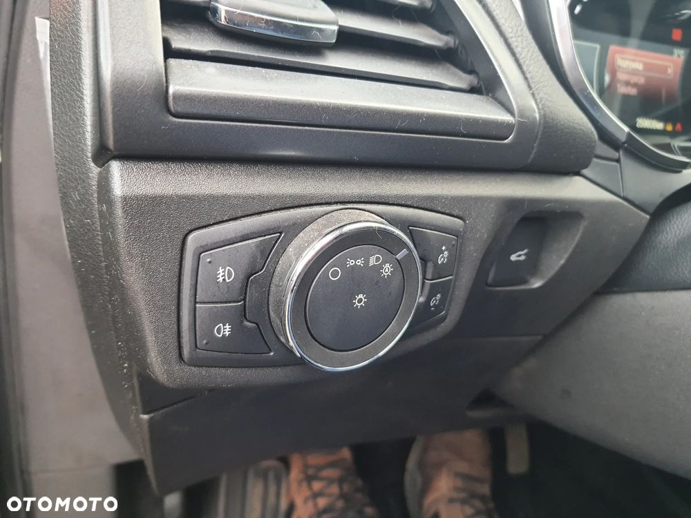 Ford Mondeo 2.0 TDCi Titanium - 27