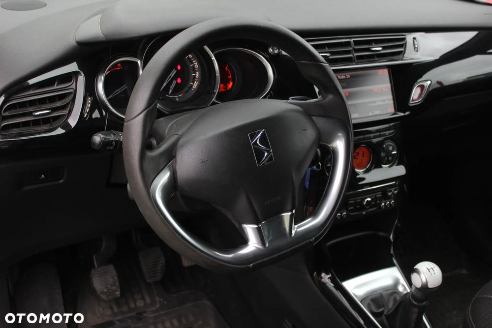 Citroën DS3 1.6 HDi SoChic - 12