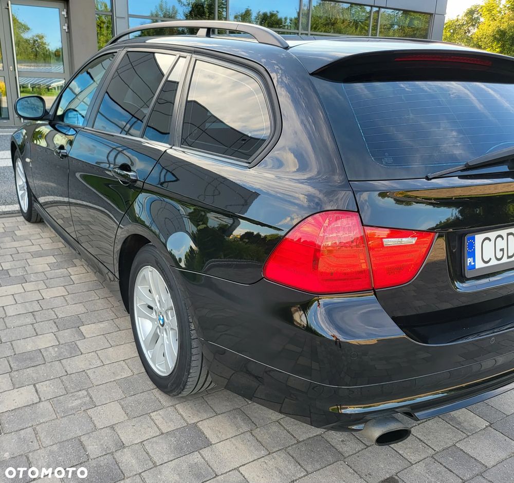 BMW Seria 3 318i Edition Exclusive - 14