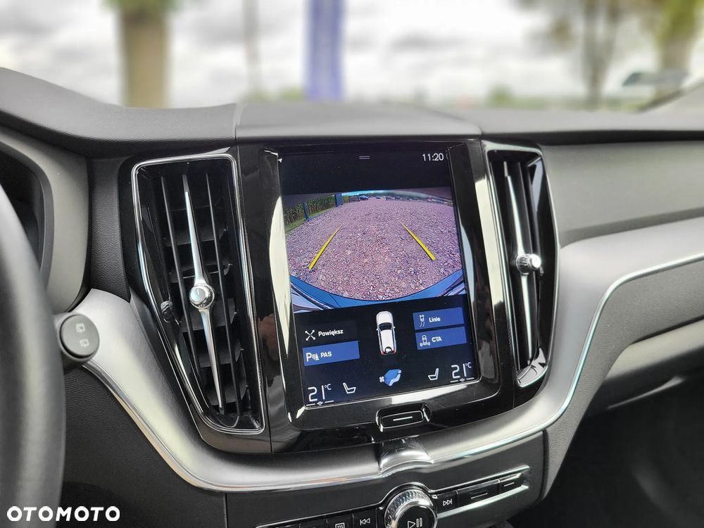 Volvo XC 60 T4 Momentum Pro - 16
