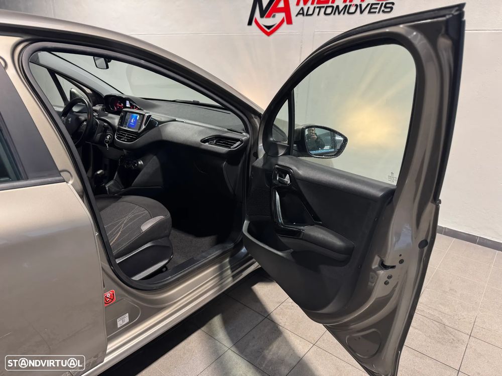 Peugeot 208 HDi 68 Access - 16