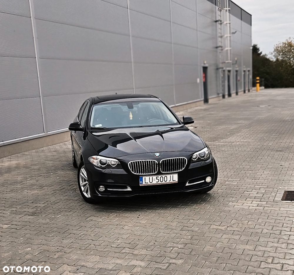 BMW Seria 5 528i xDrive - 3