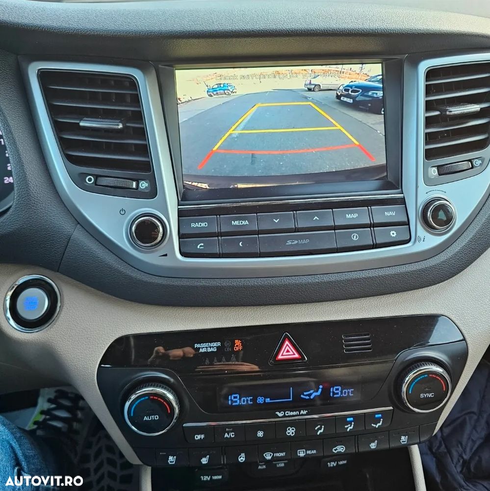 Hyundai Tucson 2.0 CRDI 4WD Automatik Premium - 21