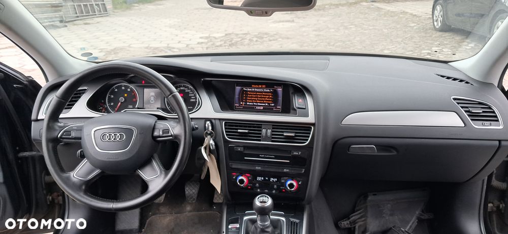 Audi A4 Limousine 1.8 TFSI Attraction - 19