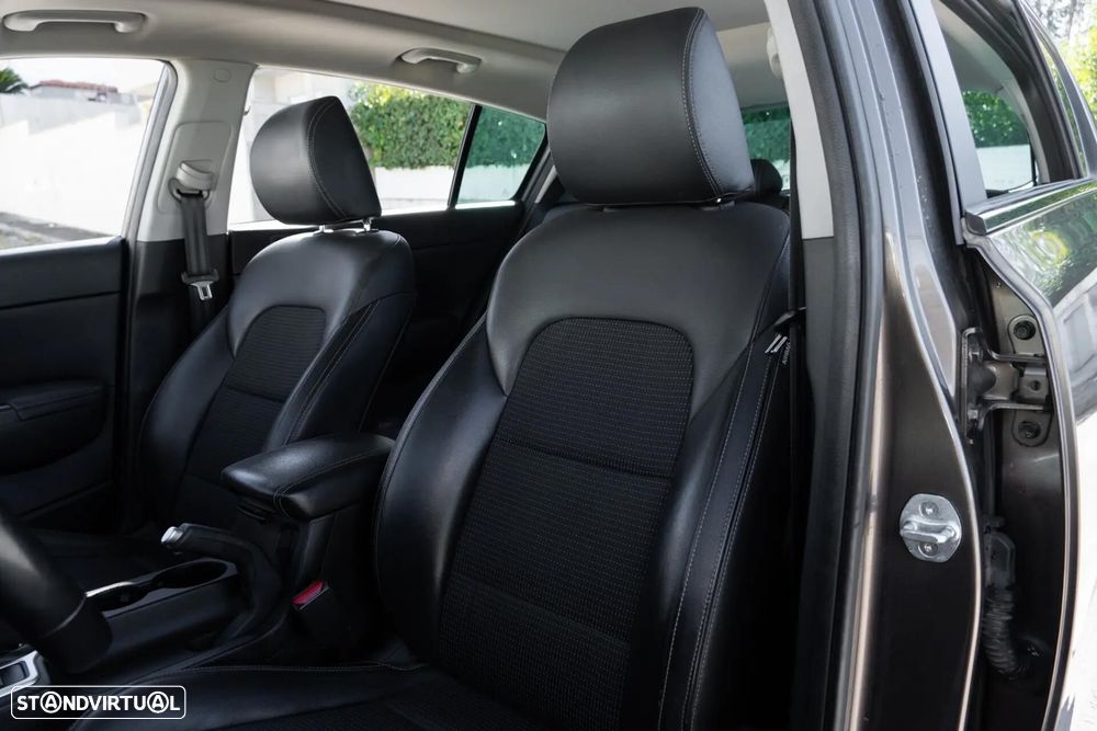 Kia Sportage 1.6 CRDi ISG SX - 9