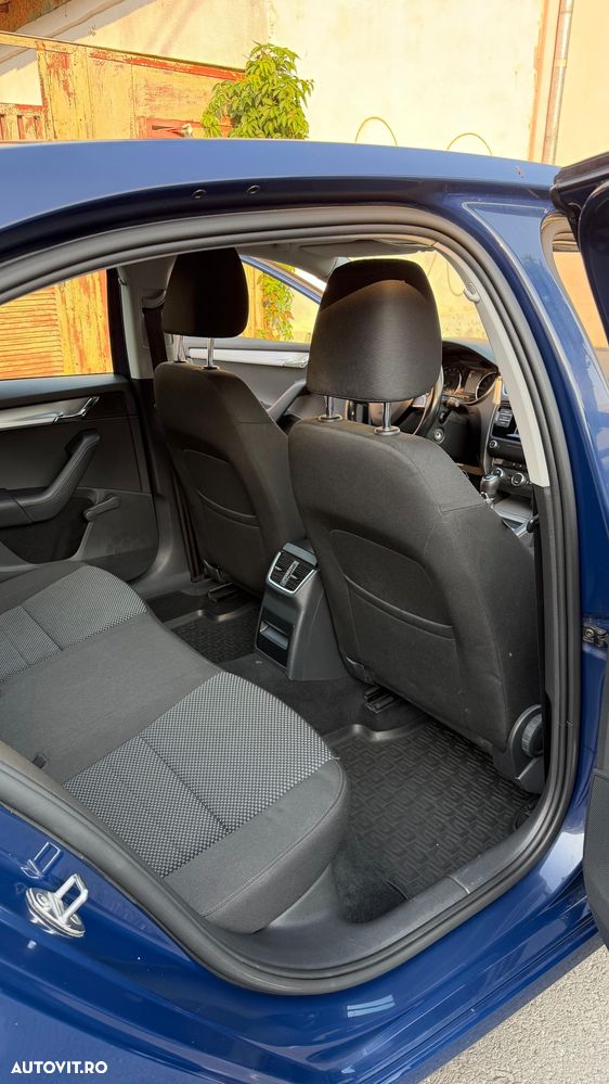 Skoda Octavia 1.6 TDI Ambition - 9