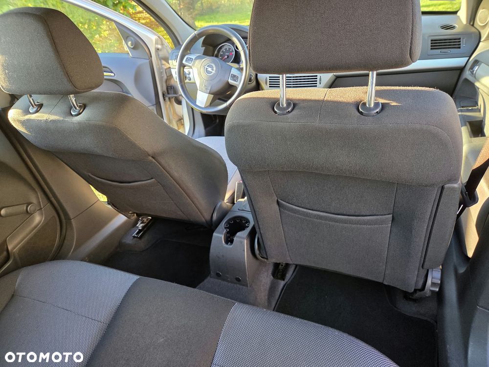 Opel Astra - 15