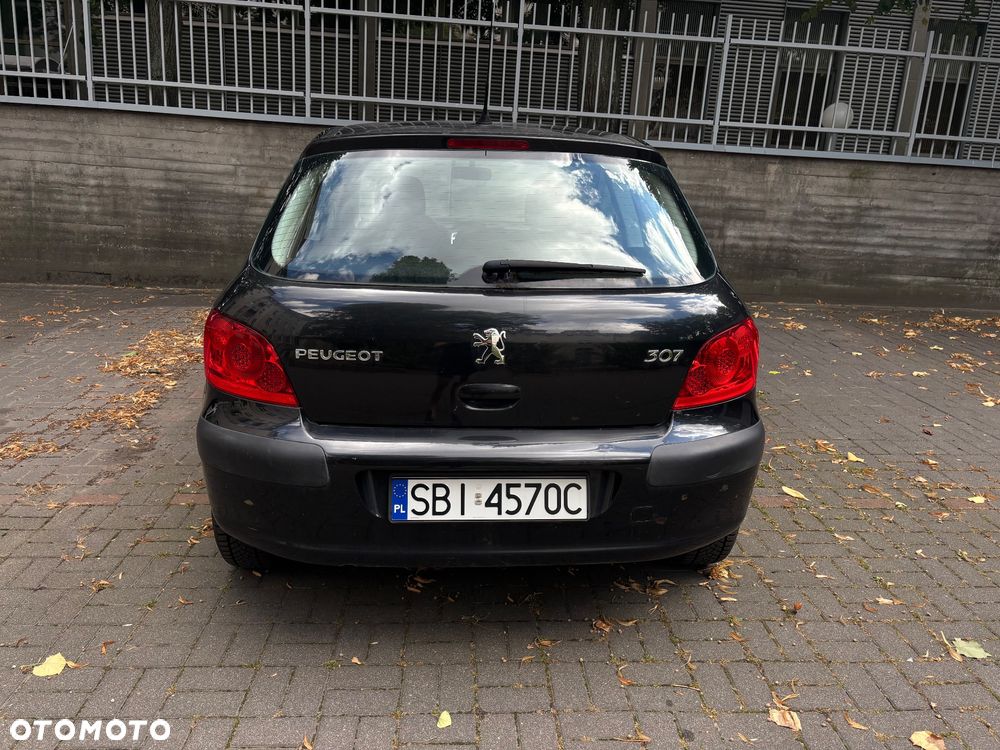 Peugeot 307 - 1