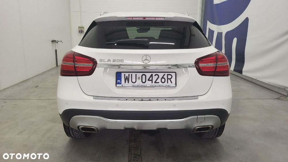 Mercedes-Benz GLA - 7