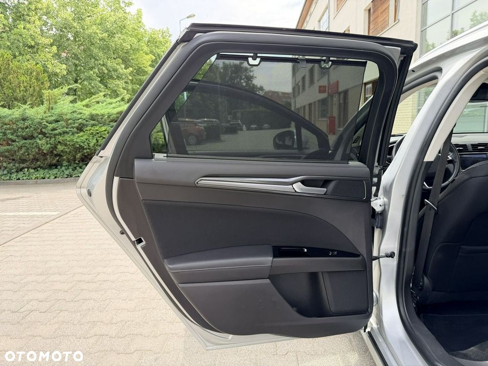 Ford Mondeo - 21
