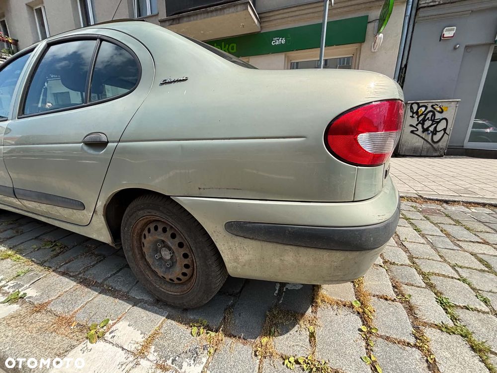 Renault Megane 1.4 RT 16V - 4