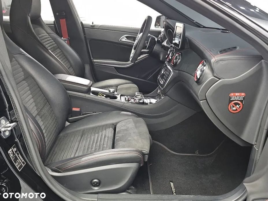 Mercedes-Benz CLA AMG 45 4Matic AMG Speedshift DCT 7G AMG Night Edition - 27