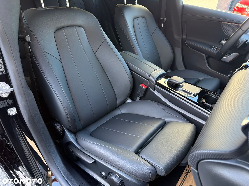 Mercedes-Benz CLA - 35
