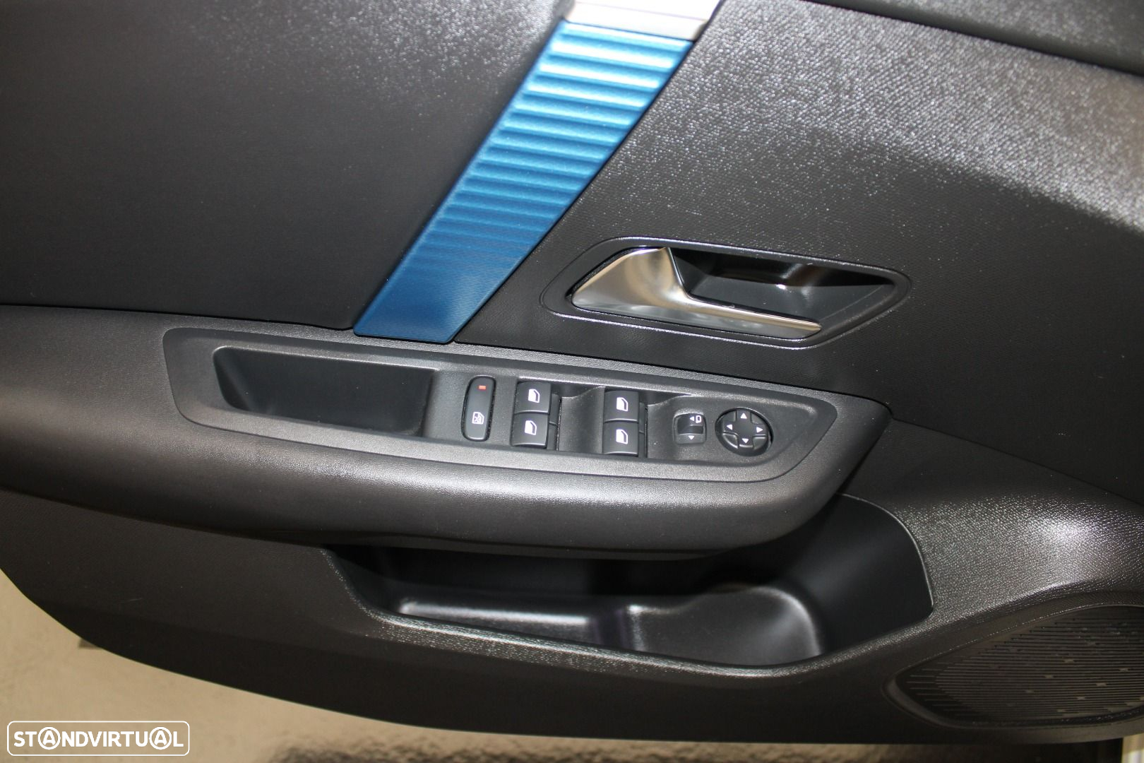 Citroën e-C4 50 kWh E-Series Collection - 25