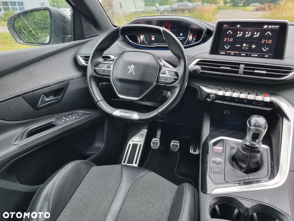 Peugeot 5008 - 13
