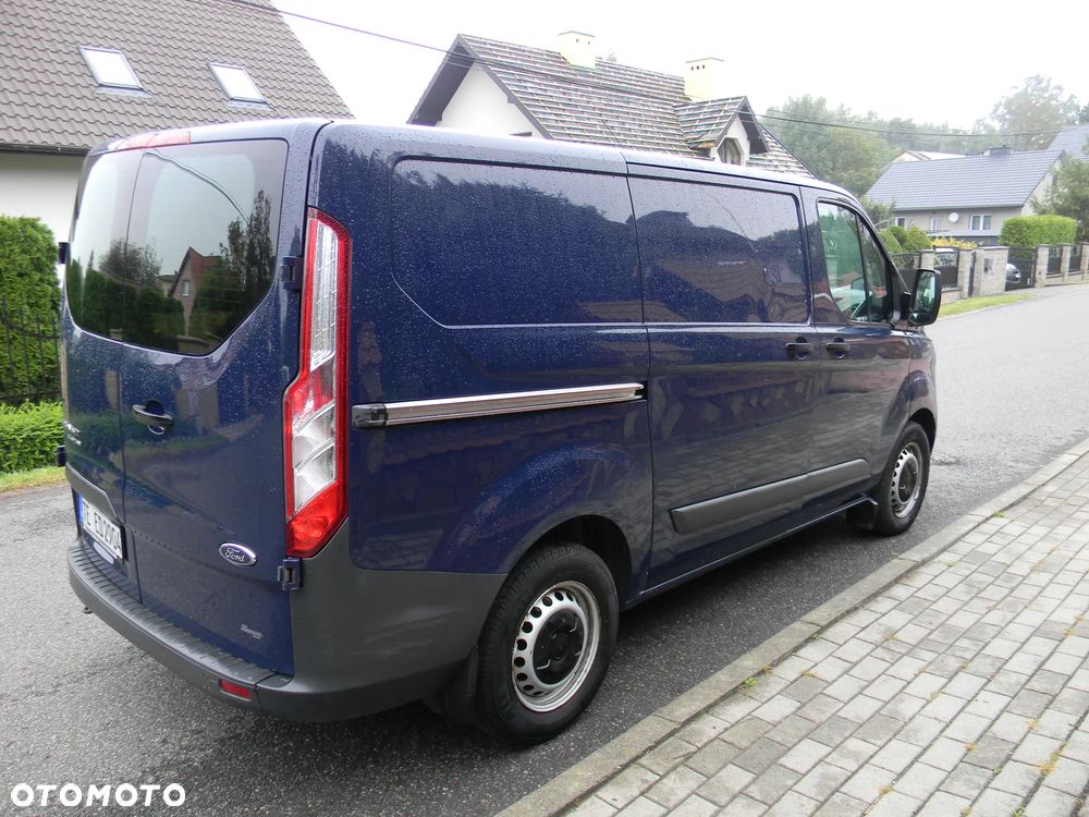 Ford Transit Custom - 13