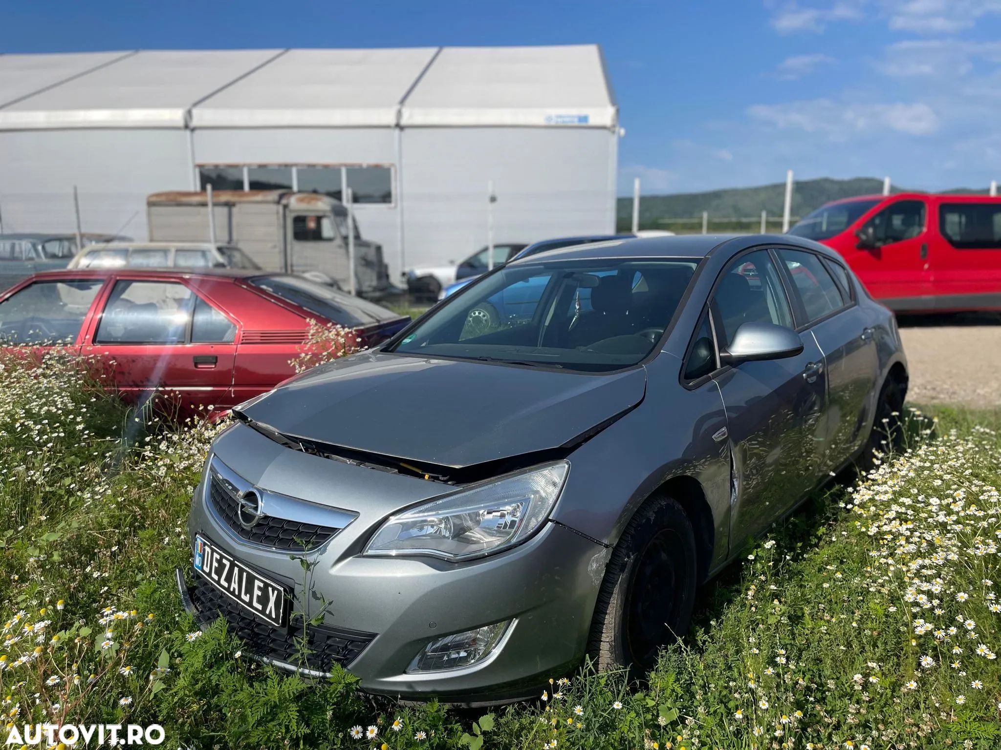 Dezmembrari Opel Astra J Benzina - 1