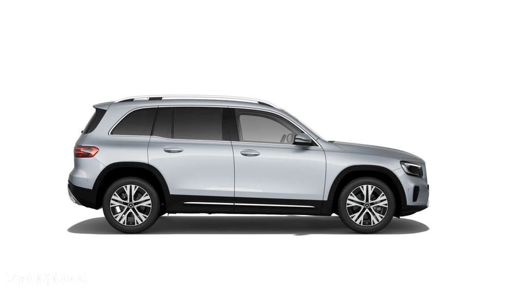 Mercedes-Benz GLB - 15