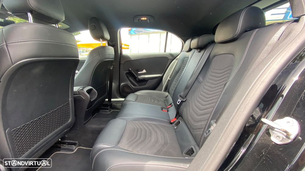 Mercedes-Benz A 160 d Style Plus - 24