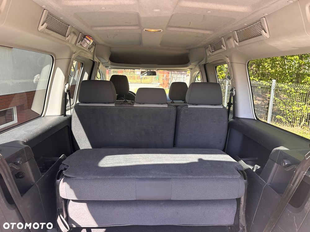 Volkswagen Caddy Maxi Highline BMT - 20