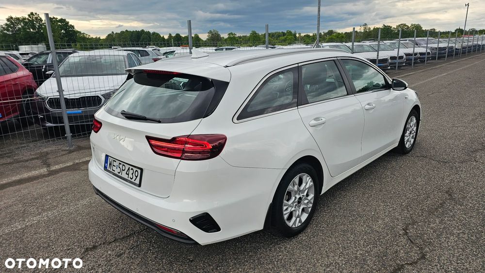 Kia Ceed 1.5 T-GDI M - 2