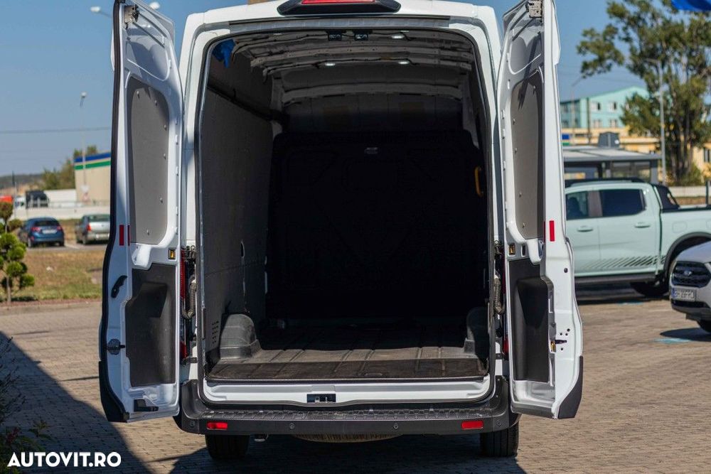 Ford Transit - 12