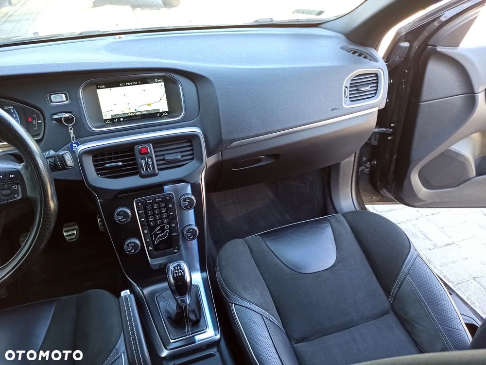 Volvo S60 D2 - 17
