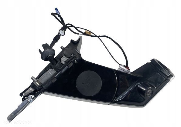 AUDI E-TRON LUSTERKO PRAWE PRZÓD - 4