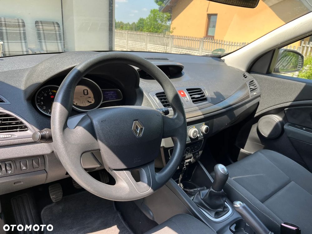 Renault Megane 1.6 16V 100 Expression - 10