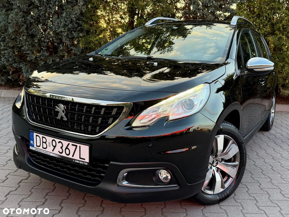 Peugeot 2008 1.2 Pure Tech Allure S&S - 16