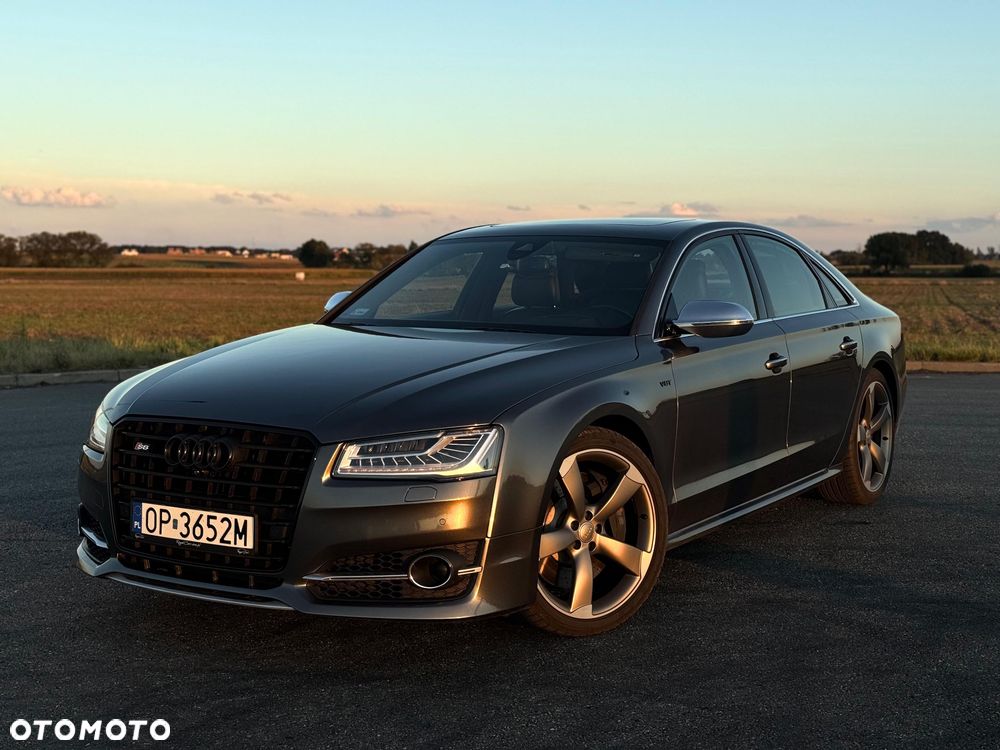 Audi S8 - 3