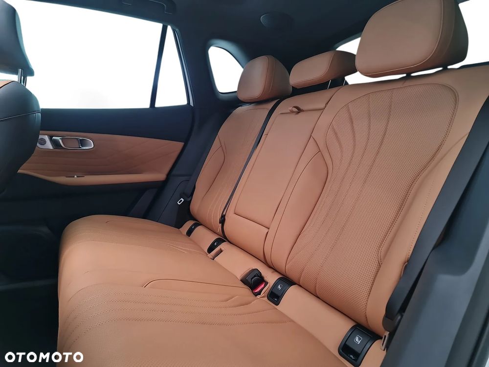 Geely Starray EM-i 1.5 PHEV Max DHT - 25