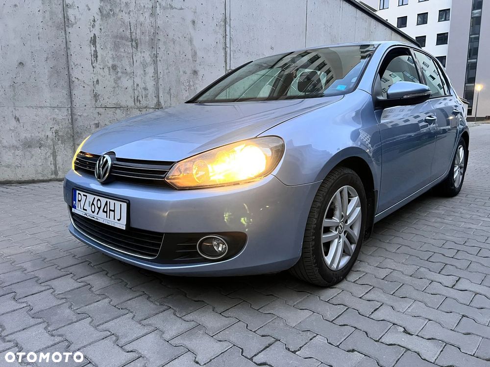 Volkswagen Golf 2.0 TDI Highline - 17