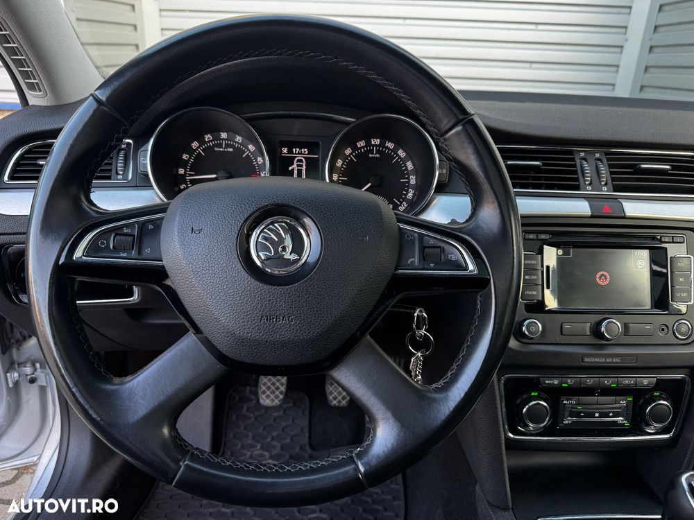 Skoda Superb 1.6 TDI GreenLine - 14