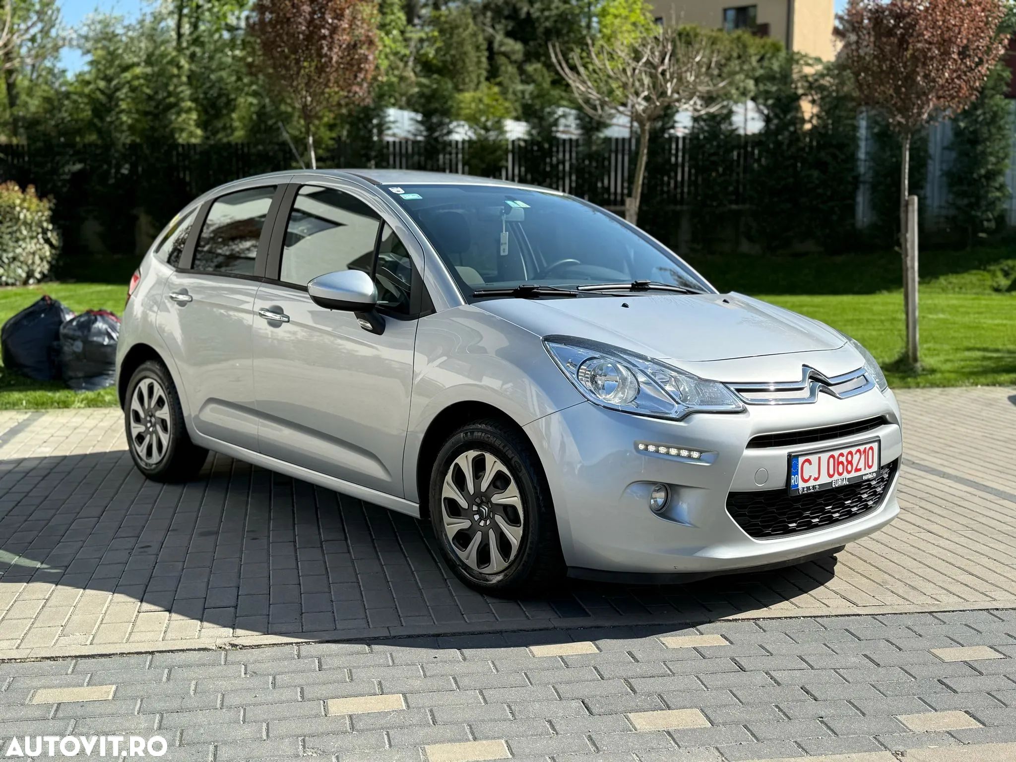 Citroën C3 1.2 PureTech BVM Feel - 1