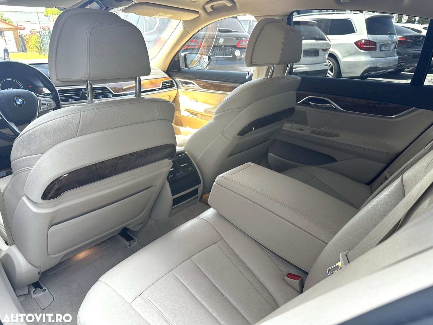 BMW Seria 7 - 30