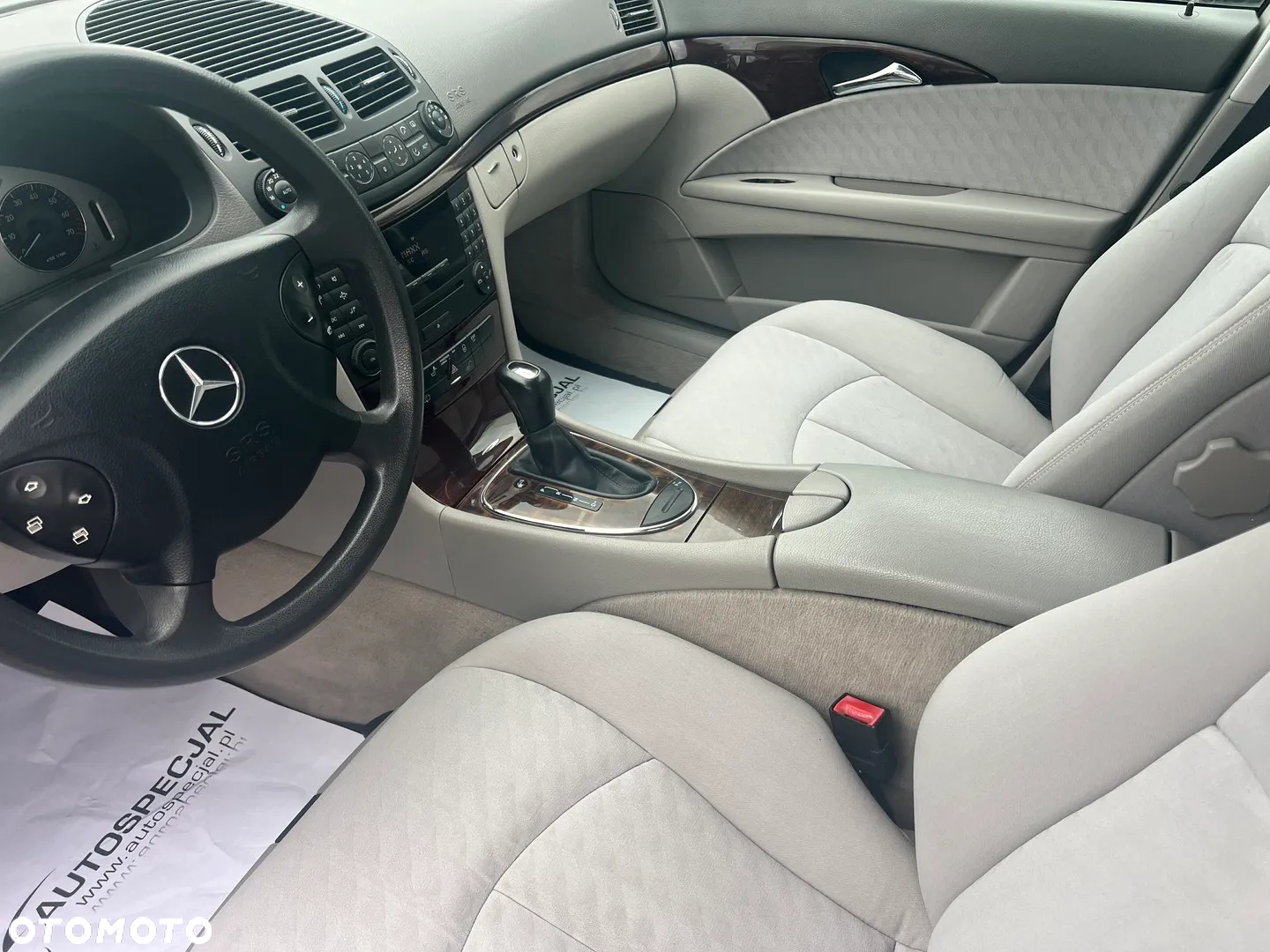 Mercedes-Benz Klasa E 200 T Kompressor Automatik Classic - 11