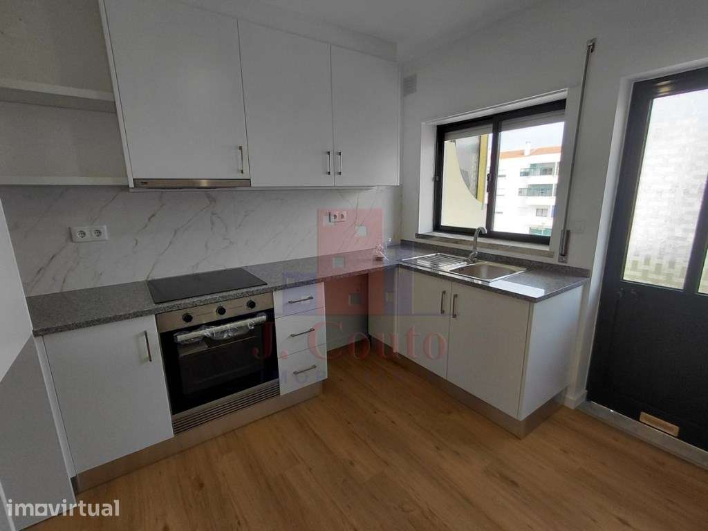 Apartamento T2 em Caldas da Rainha - Grande imagem: 2/22