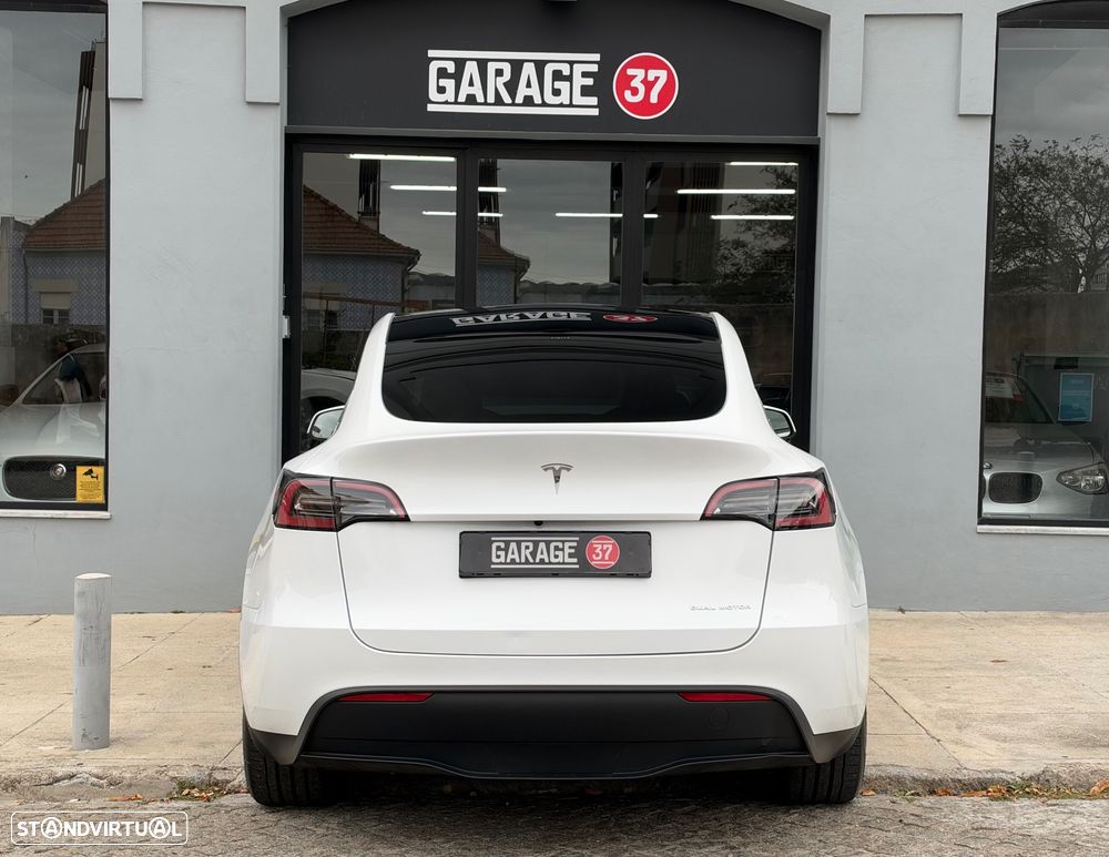 Tesla Model Y Long Range Dual Motor AWD - 7
