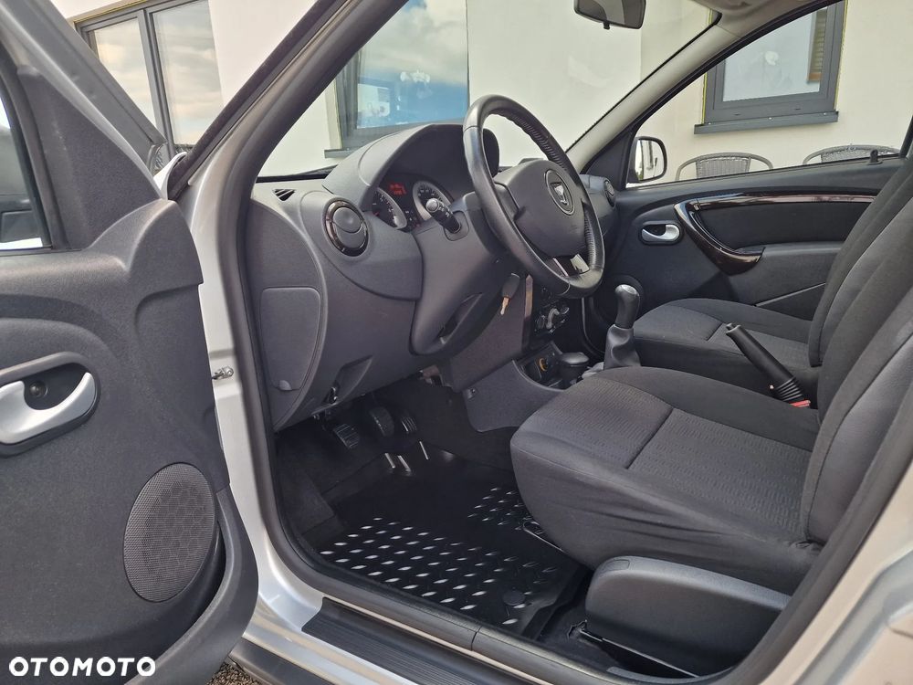 Dacia Duster 1.6 Laureate - 27