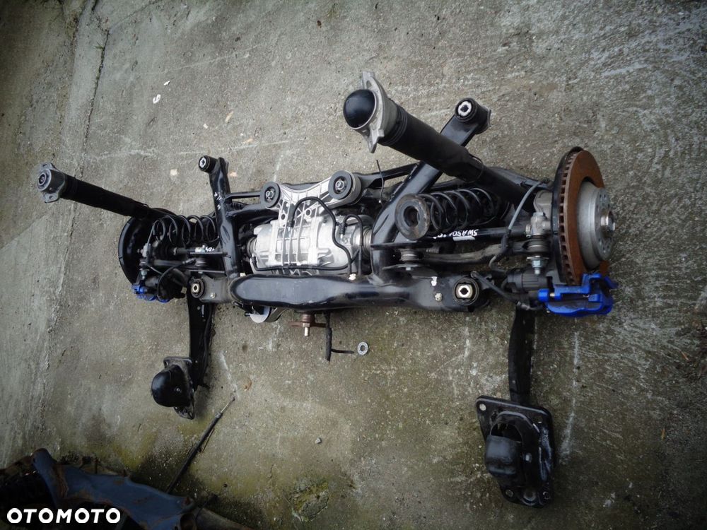 Wozek sanki tyl Volkswagen GOLF R VIII 8 2.0 TSI - 1